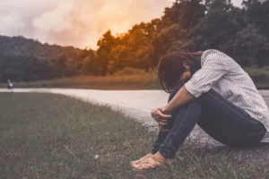 jeune femme souffrant de dépression