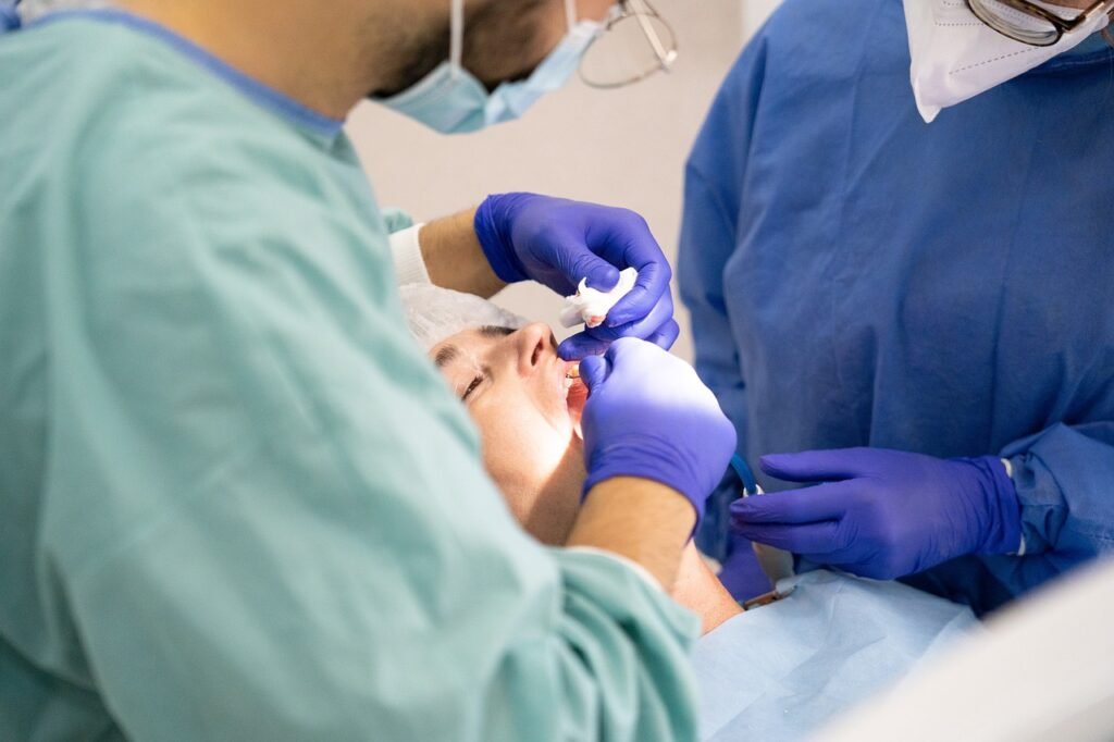 Comment choisir la clinique idéale pour ses soins dentaires à Genève ?