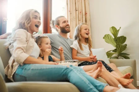 Divertissement en famille sur la plateforme Sibrav