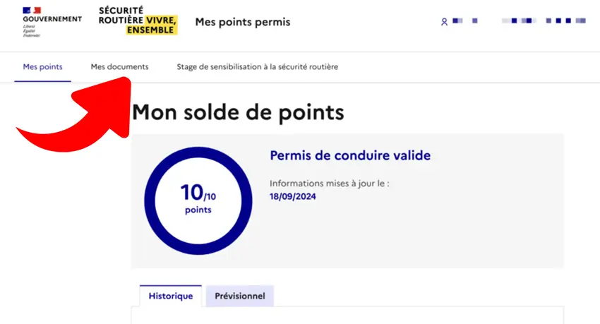 Capture d'écran du site officiel Mes Points Permis, avec une flèche rouge indiquant l'onglet 'Mes documents' où télécharger le RIR pour obtenir le QR code du permis de conduire numérique.