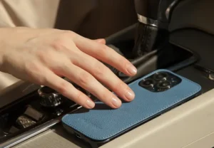 Coques iPhone en cuir : comment reconnaître une véritable pièce d’artisanat français coque iphone en cuir